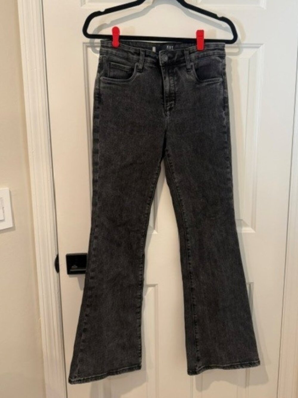 GAP Straight Leg Crop - Low rise - Size 6- Dark Blue